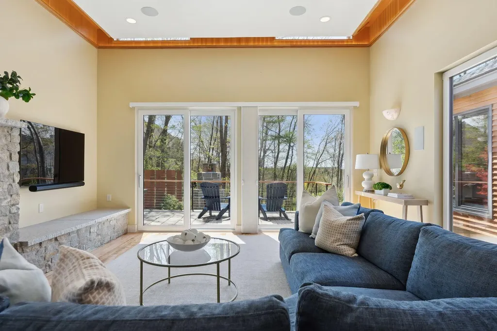 6 Prout Place Cape Elizabeth ME 04107