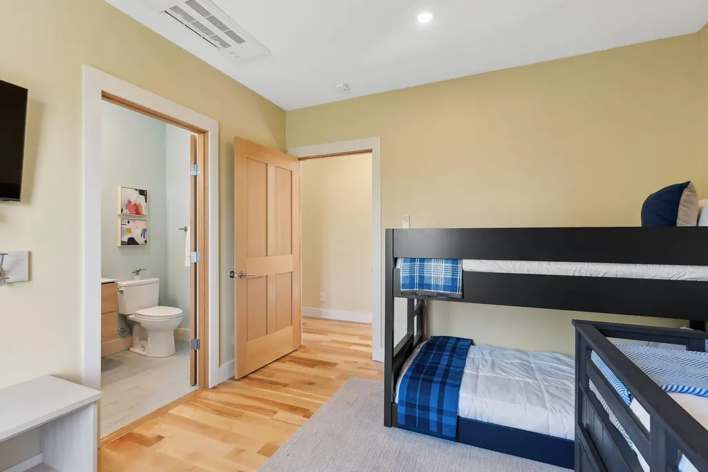 6 Prout Place Cape Elizabeth ME 04107