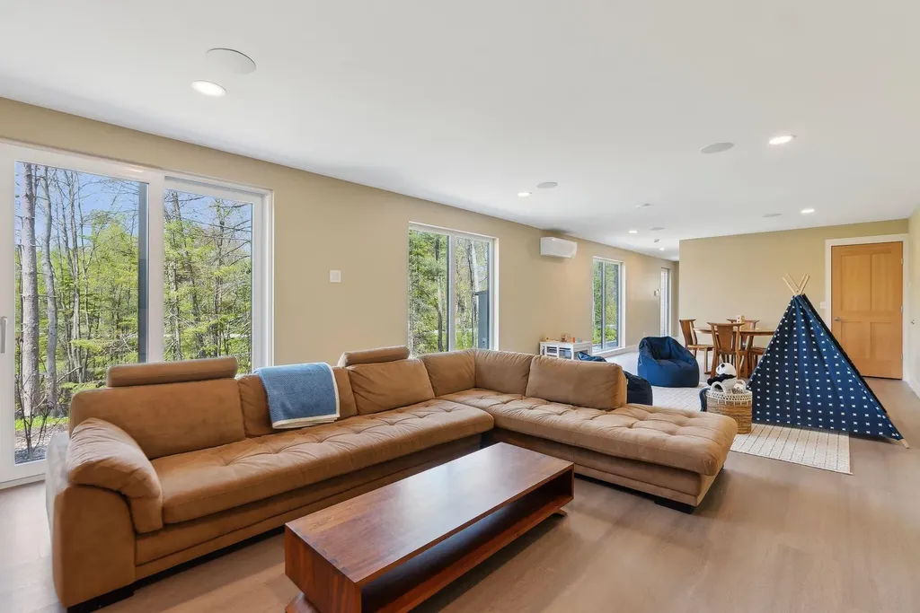 6 Prout Place Cape Elizabeth ME 04107