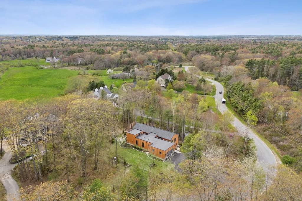 6 Prout Place Cape Elizabeth ME 04107