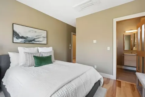 6 Prout Place Cape Elizabeth ME 04107