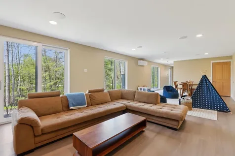 6 Prout Place Cape Elizabeth ME 04107