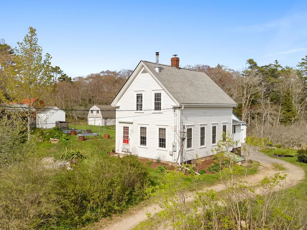 1746 Main Road Phippsburg ME 04562