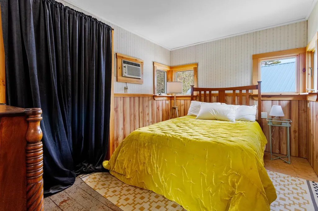 1746 Main Road Phippsburg ME 04562
