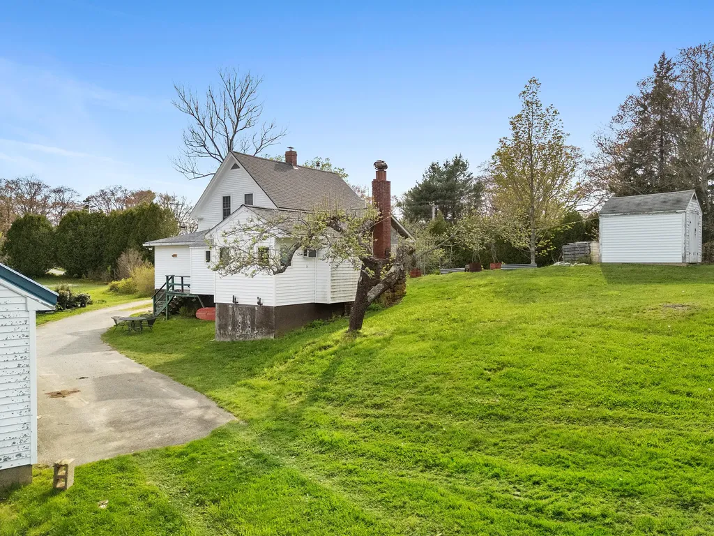 1746 Main Road Phippsburg ME 04562