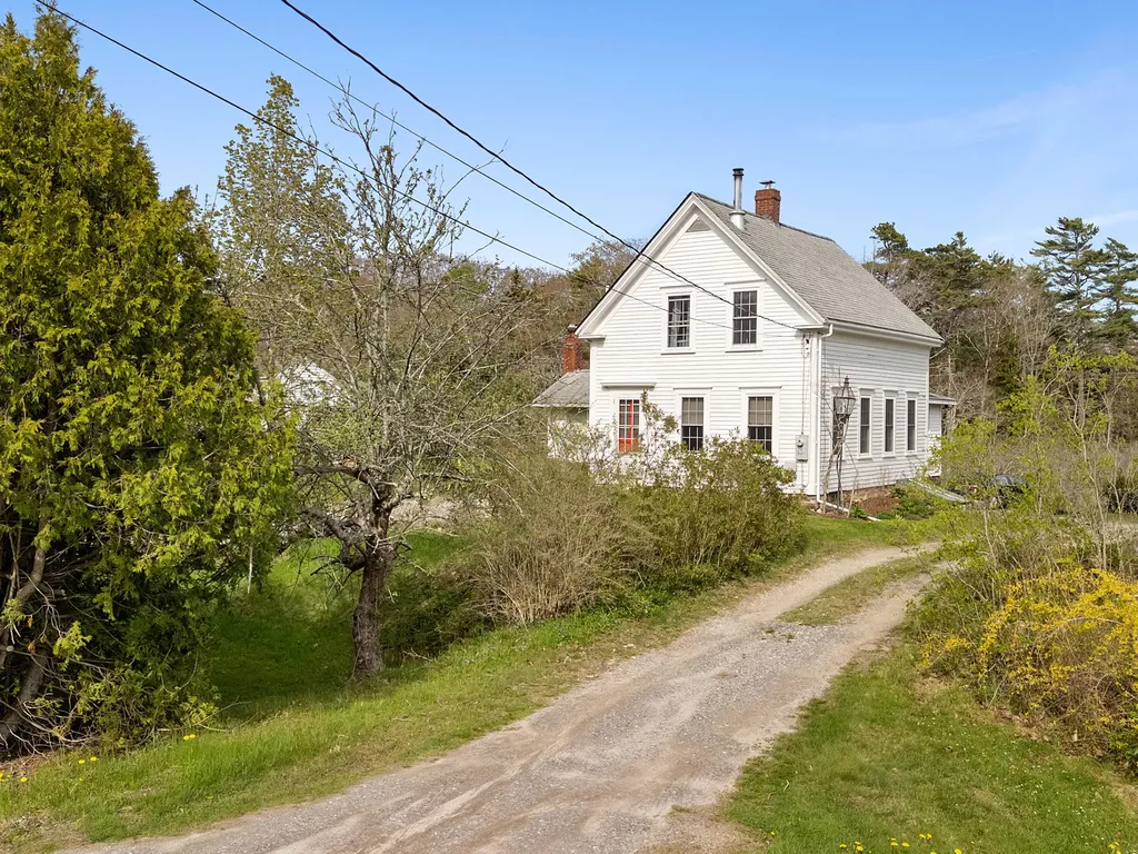 1746 Main Road Phippsburg ME 04562