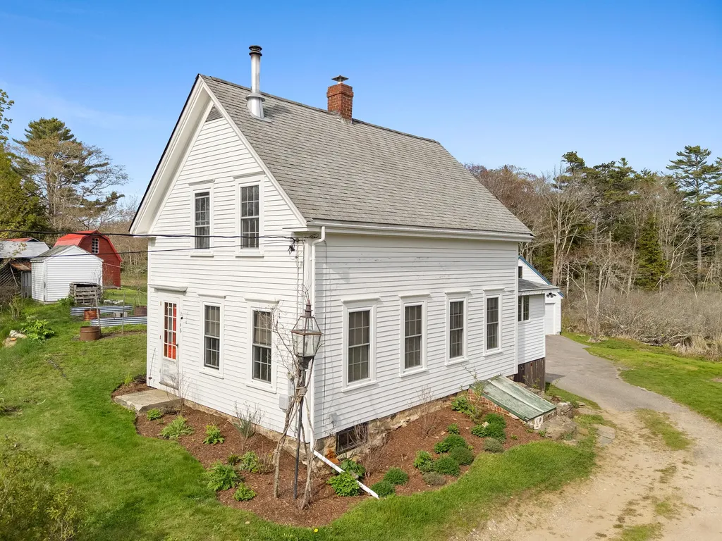 1746 Main Road Phippsburg ME 04562