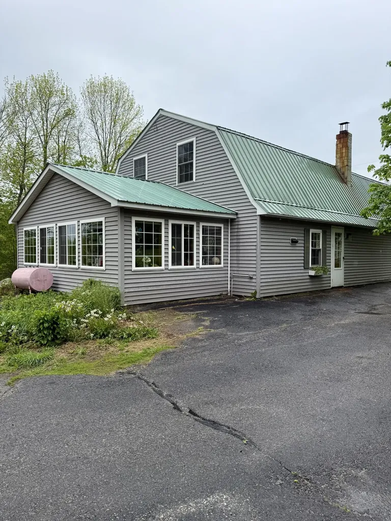 461 E Pittston Road Pittston ME 04345