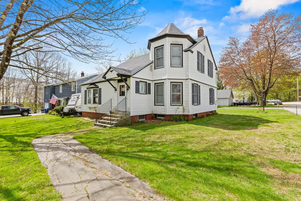 87 Hammond Road Westbrook ME 04092