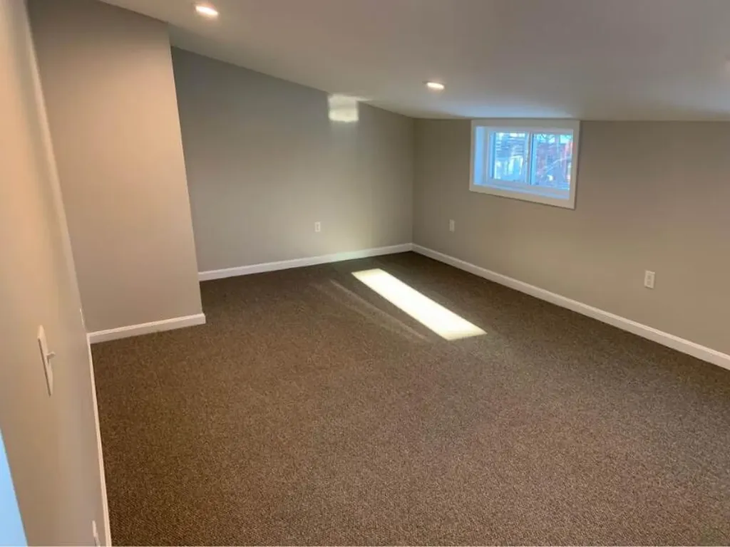 8 College Avenue Gorham ME 04038