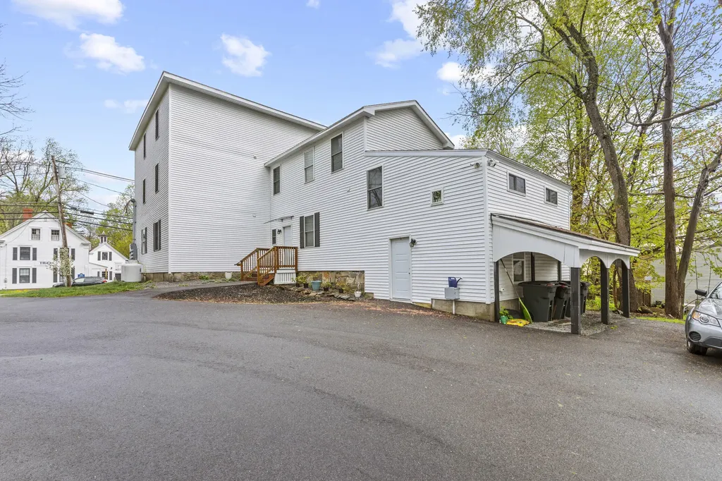 8 College Avenue Gorham ME 04038