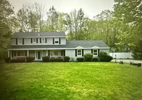 43 Country Club Road Manchester ME 04351
