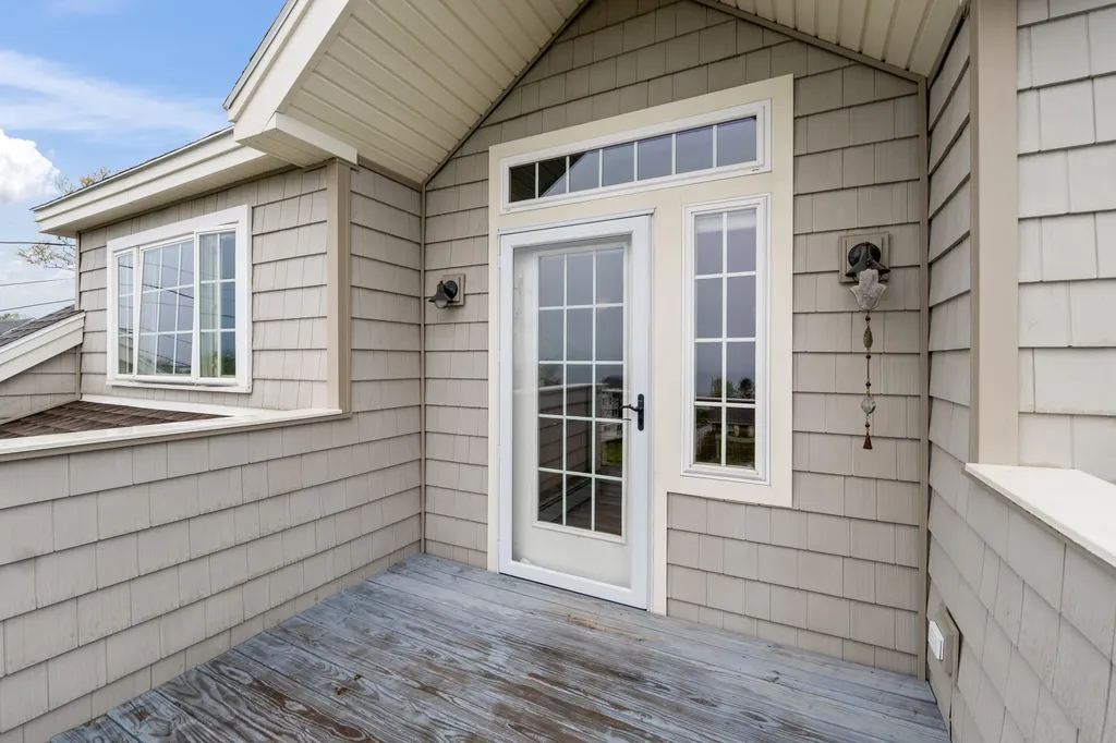 27 Oceanside Road Harpswell ME 04079