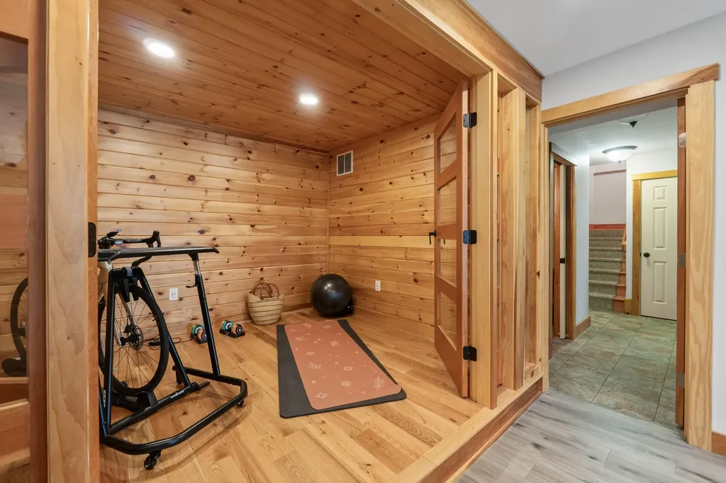 27 Oceanside Road Harpswell ME 04079