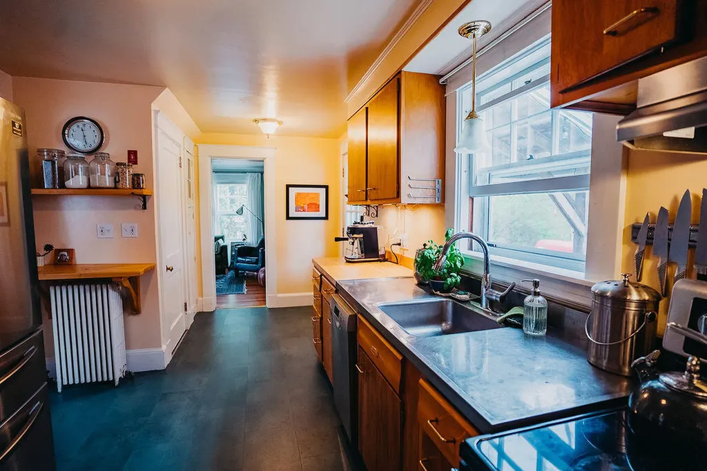 19 Spencer Street Orono ME 04473