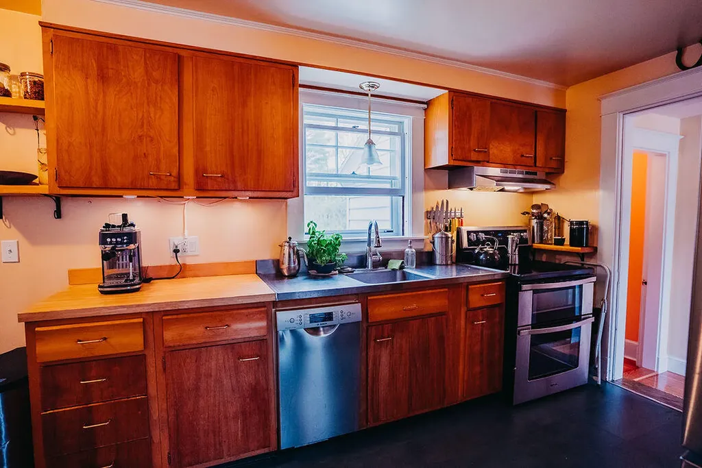 19 Spencer Street Orono ME 04473