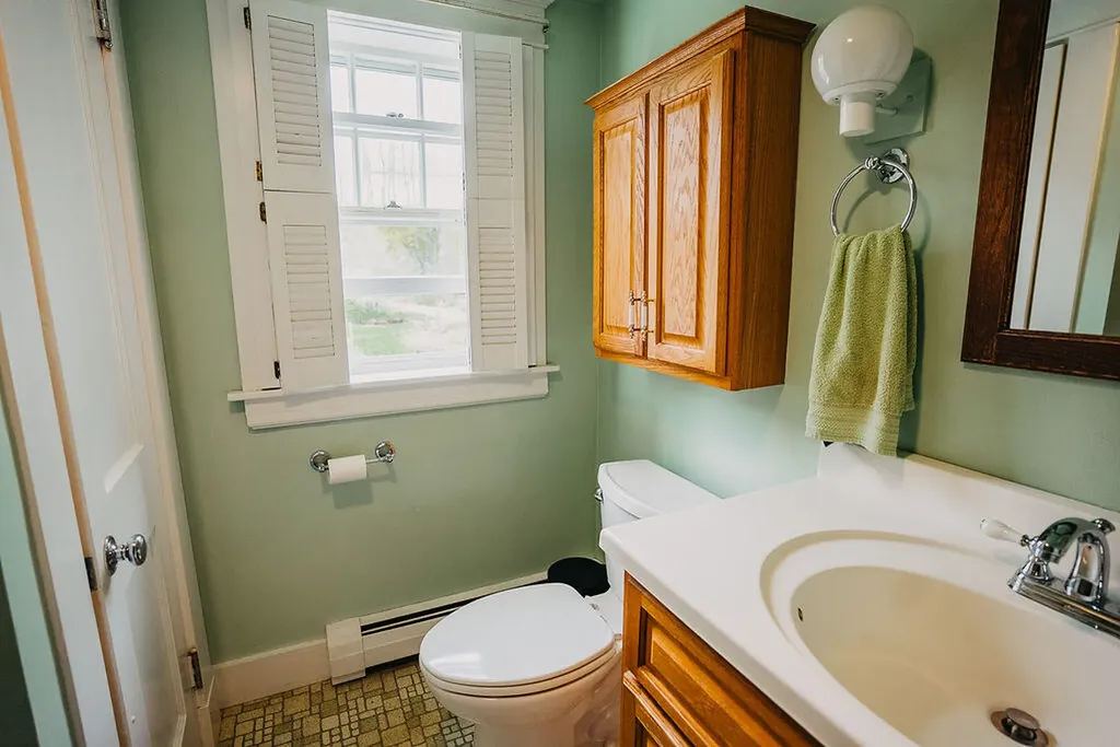 19 Spencer Street Orono ME 04473