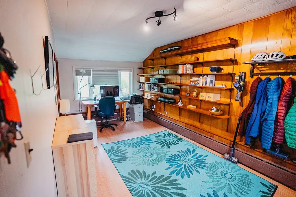 19 Spencer Street Orono ME 04473