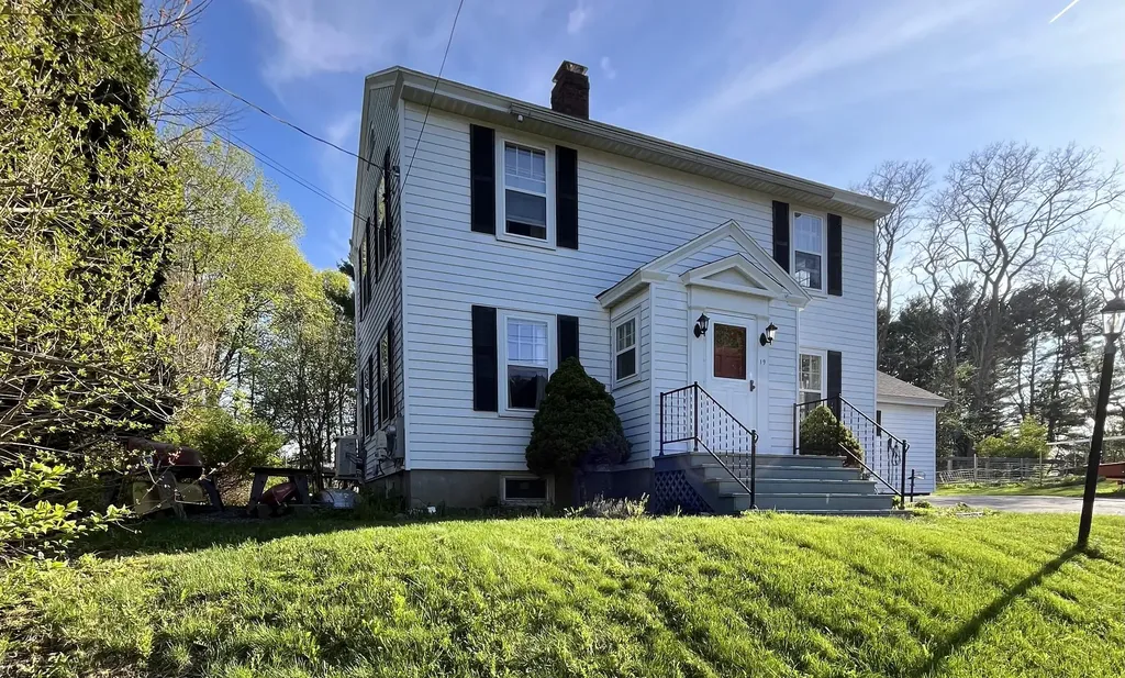 19 Spencer Street Orono ME 04473