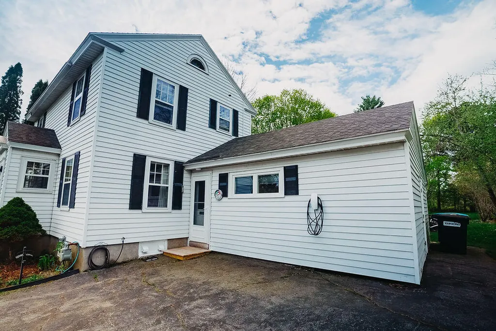 19 Spencer Street Orono ME 04473