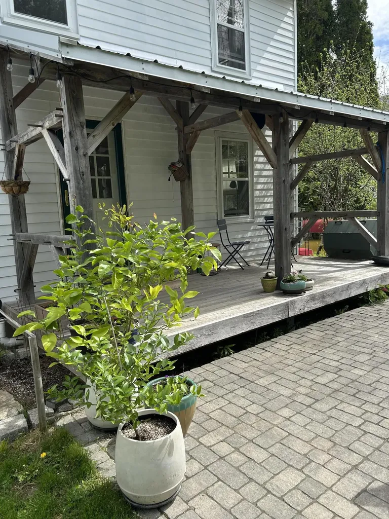 19 Spencer Street Orono ME 04473