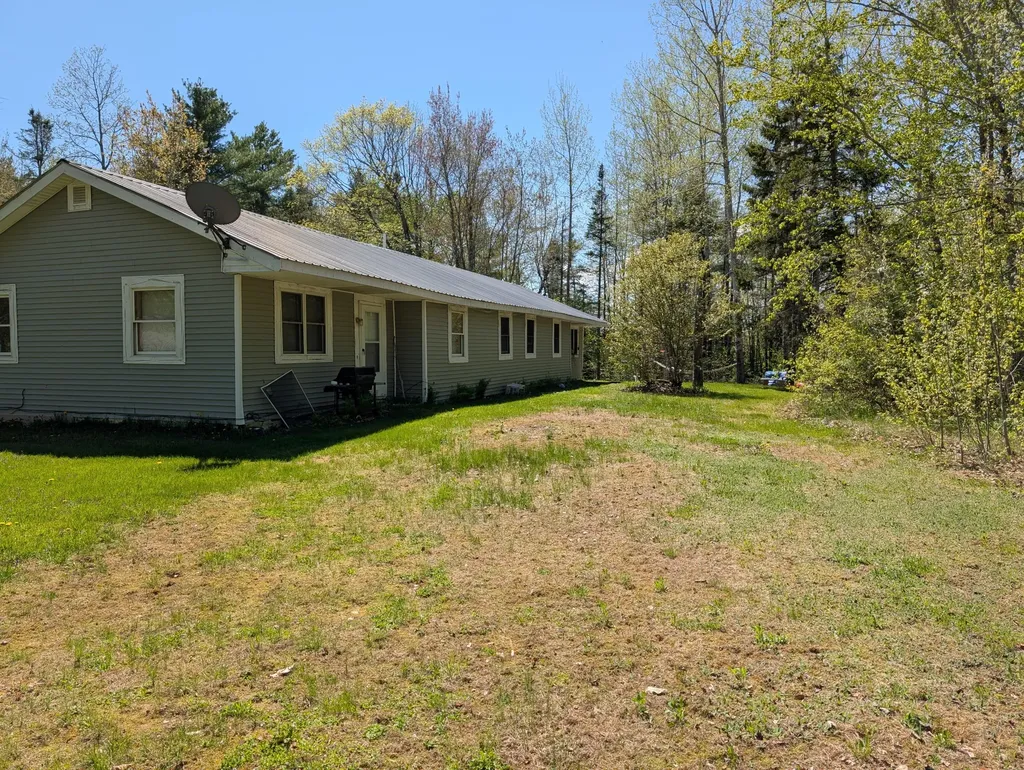 46 Boston Road Winterport ME 04496