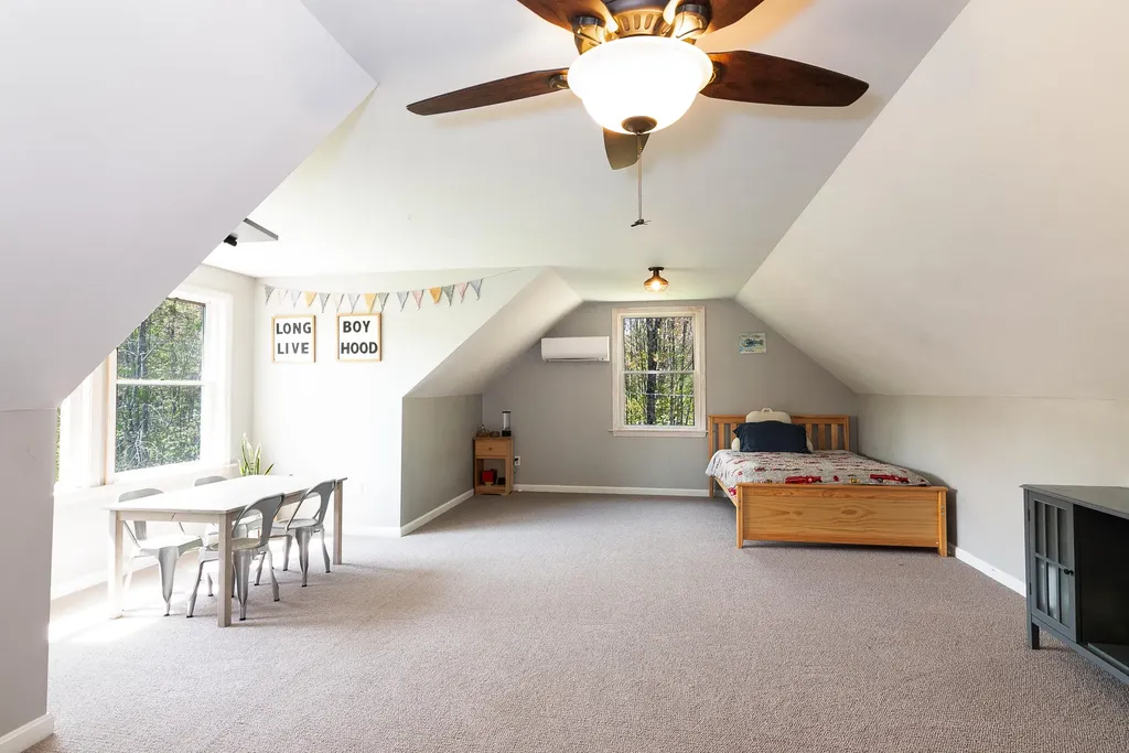 264 Seamon Road Farmington ME 04938
