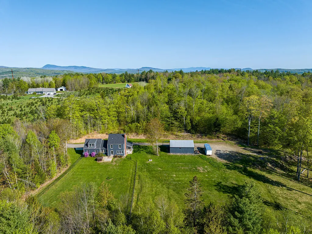 264 Seamon Road Farmington ME 04938