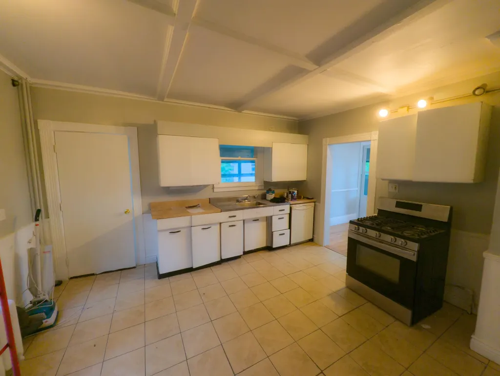 325 Court Street Auburn ME 04210