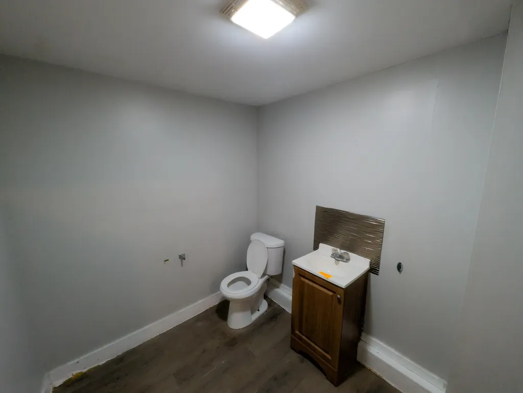325 Court Street Auburn ME 04210