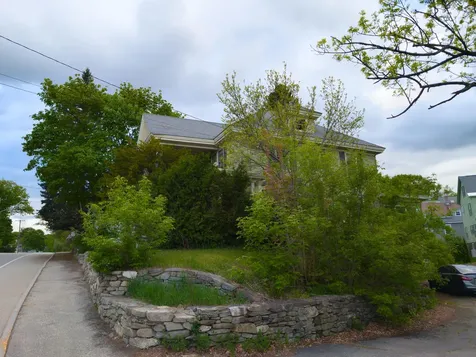 325 Court Street Auburn ME 04210