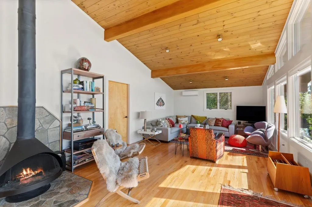1588 Turtle Head Road Islesboro ME 04848