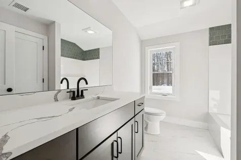 2 Washburn Farm Lane Kittery ME 03905