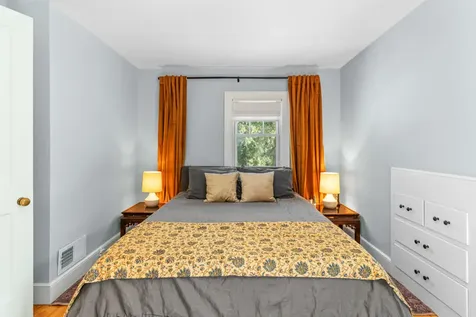 94 Leighton Road Falmouth ME 04105