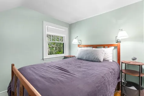 94 Leighton Road Falmouth ME 04105