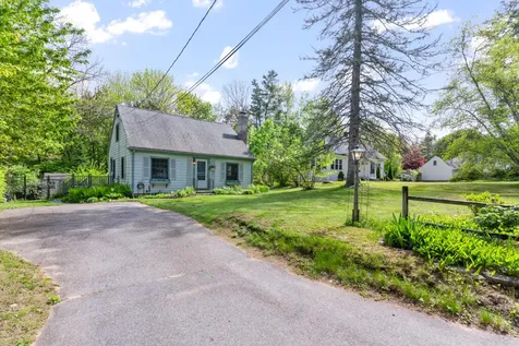 94 Leighton Road Falmouth ME 04105