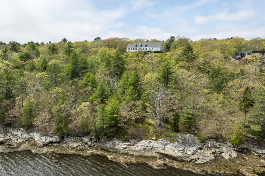 200 Captain John Parker Road Phippsburg ME 04562