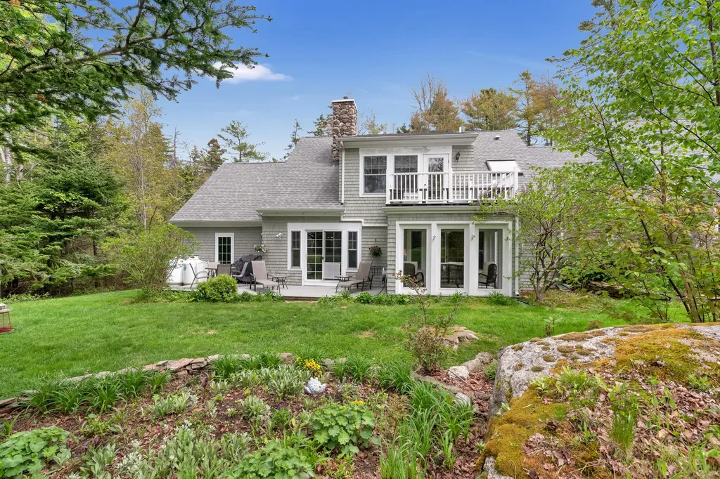 2 Round Cove Lane Phippsburg ME 04562
