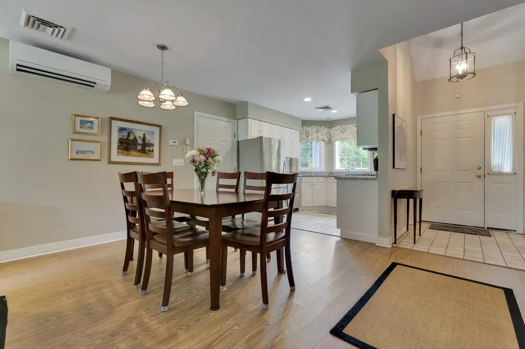 2 Round Cove Lane Phippsburg ME 04562