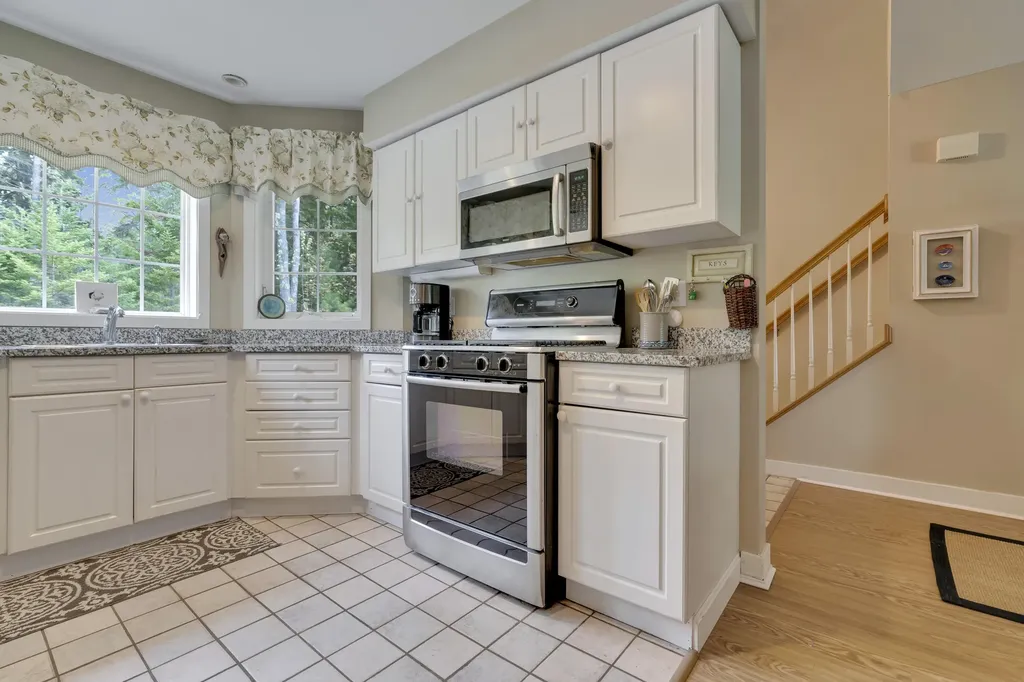 2 Round Cove Lane Phippsburg ME 04562