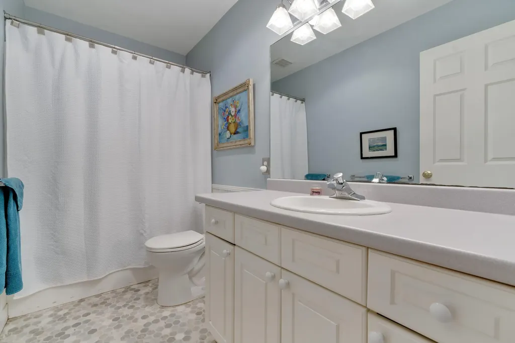 2 Round Cove Lane Phippsburg ME 04562
