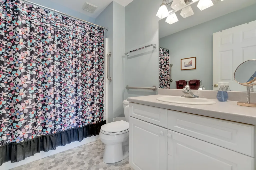 2 Round Cove Lane Phippsburg ME 04562