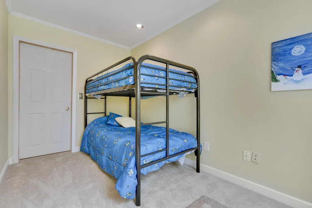 2 Round Cove Lane Phippsburg ME 04562