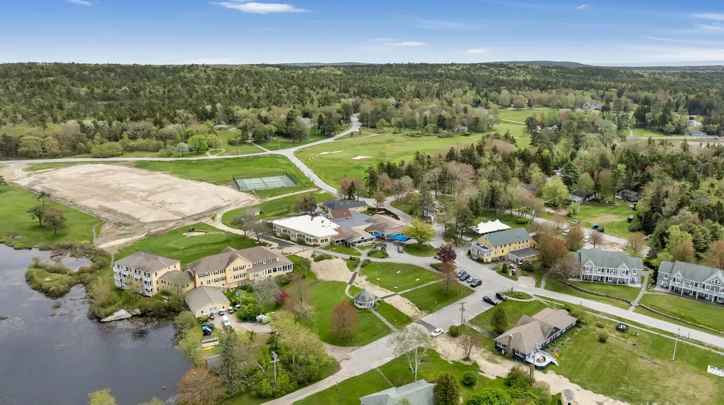 2 Round Cove Lane Phippsburg ME 04562
