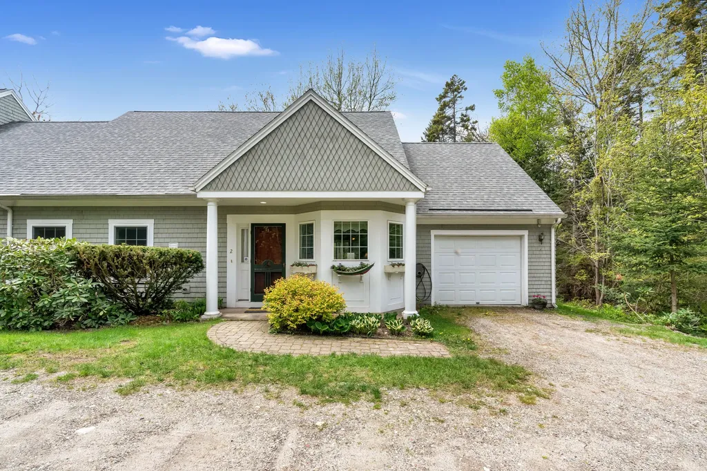 2 Round Cove Lane Phippsburg ME 04562
