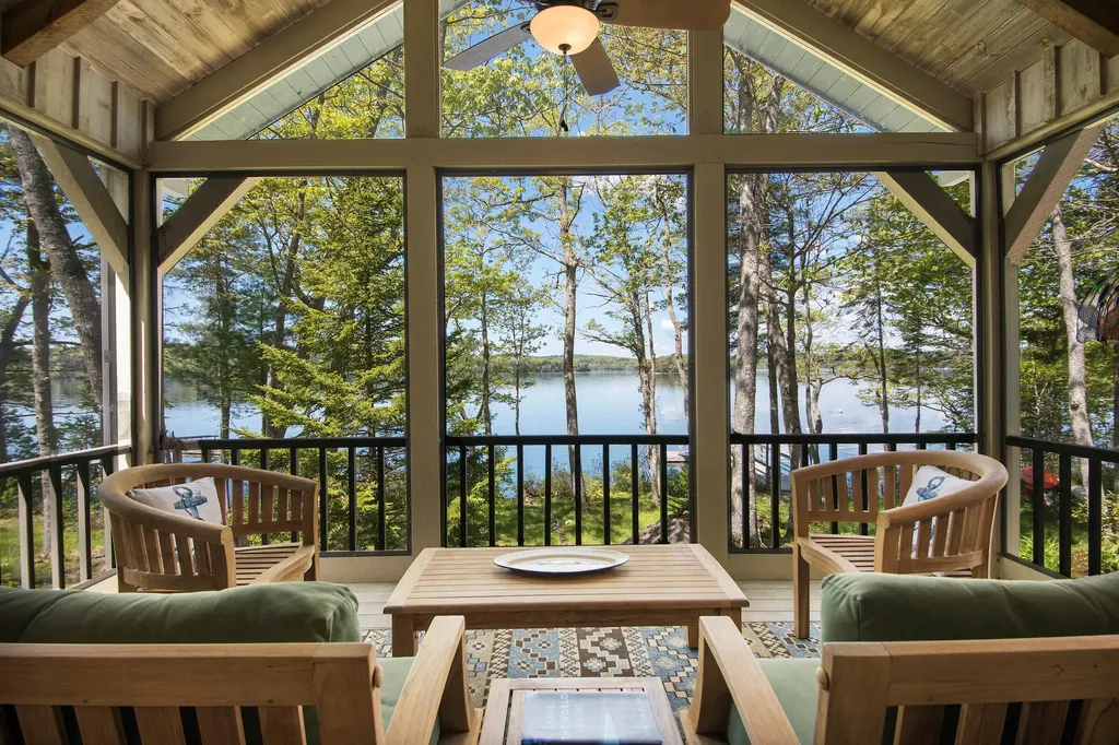 29 Good Day Drive South Bristol ME 04568