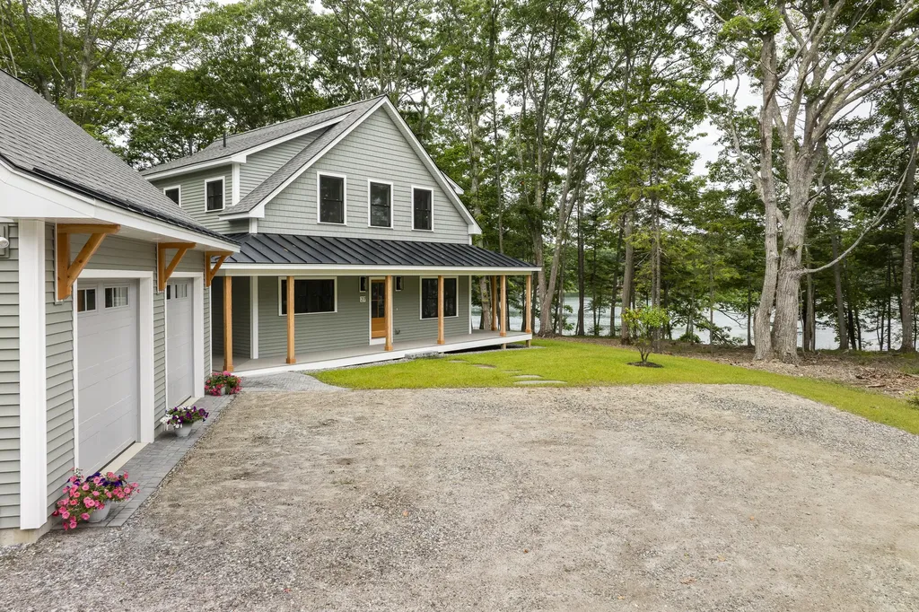 27 Driftwood Tide Lane Harpswell ME 04079