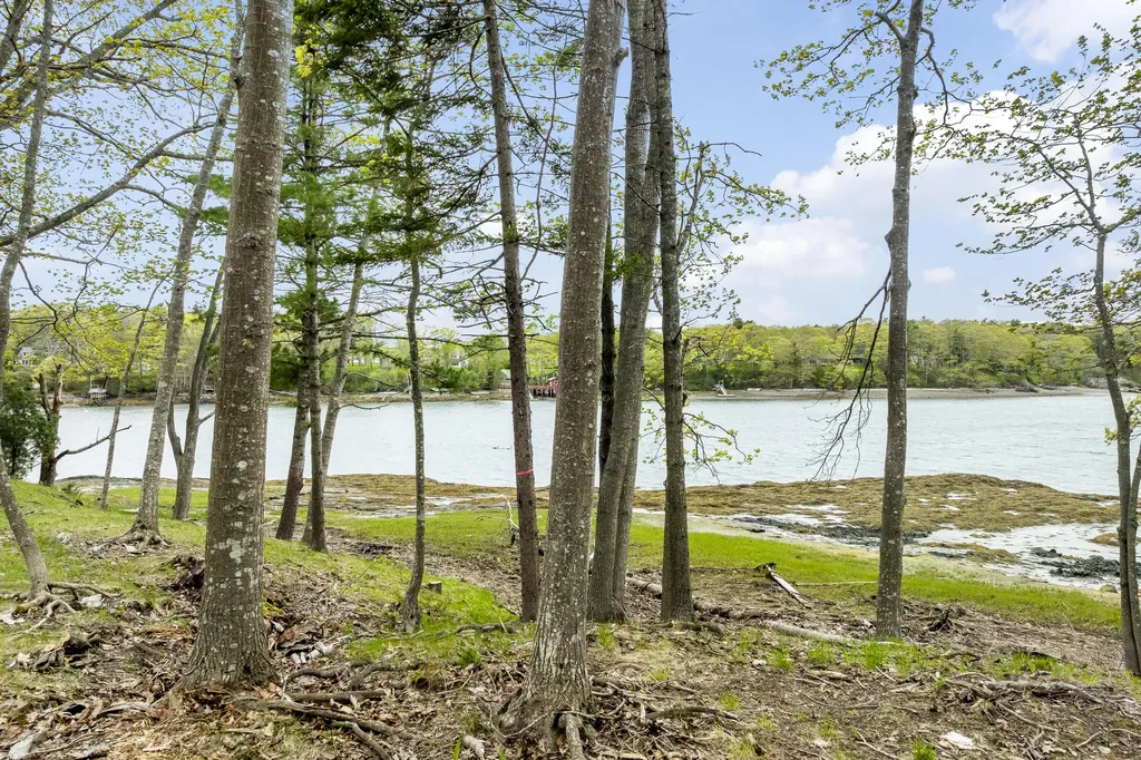 27 Driftwood Tide Lane Harpswell ME 04079