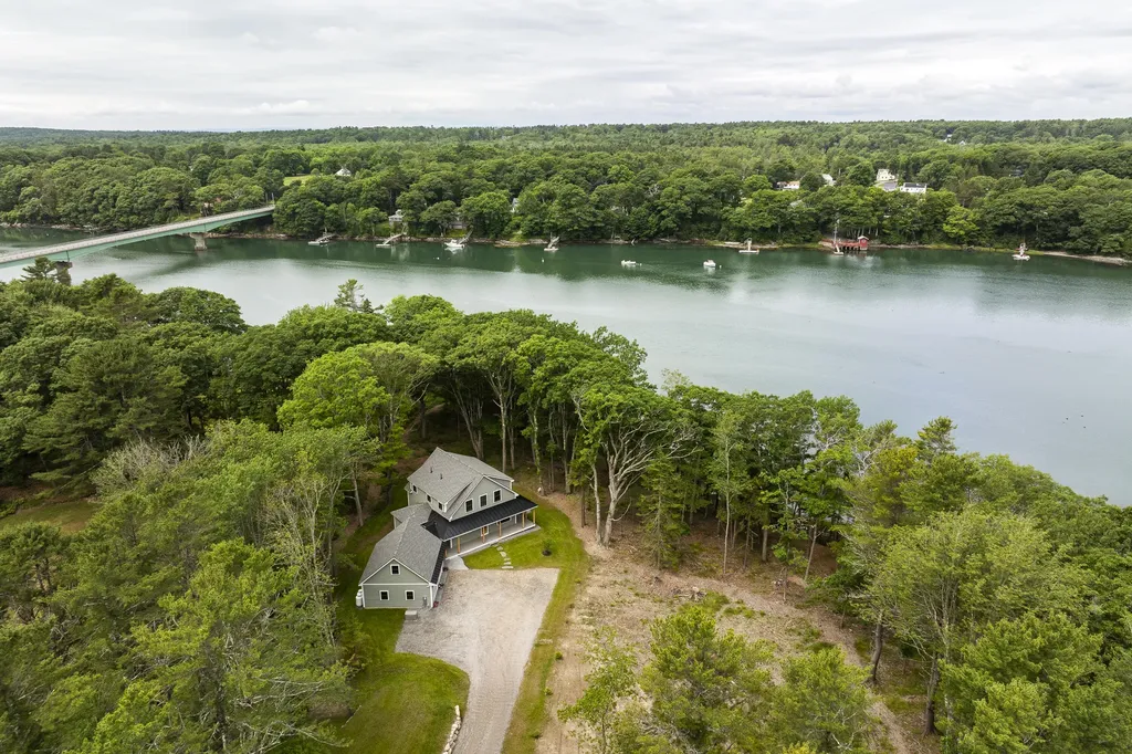 27 Driftwood Tide Lane Harpswell ME 04079