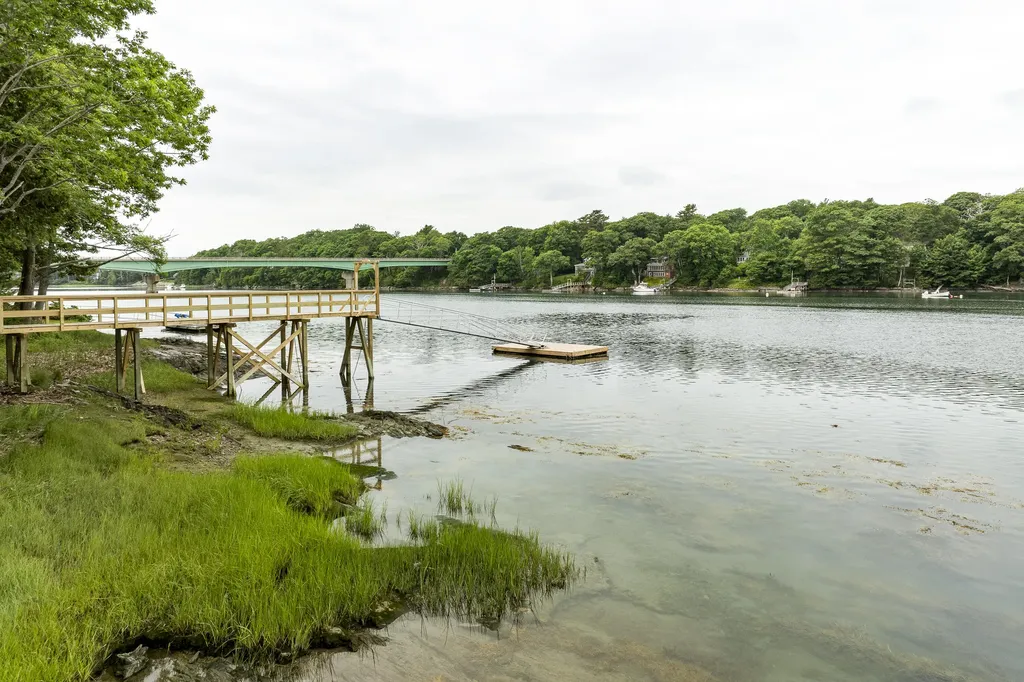 27 Driftwood Tide Lane Harpswell ME 04079